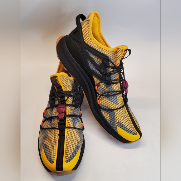 The North Face Oxeye Tech Men's  Hiking Running Shoes Size 12 Summit Gold/Black - Picture 8 of 13